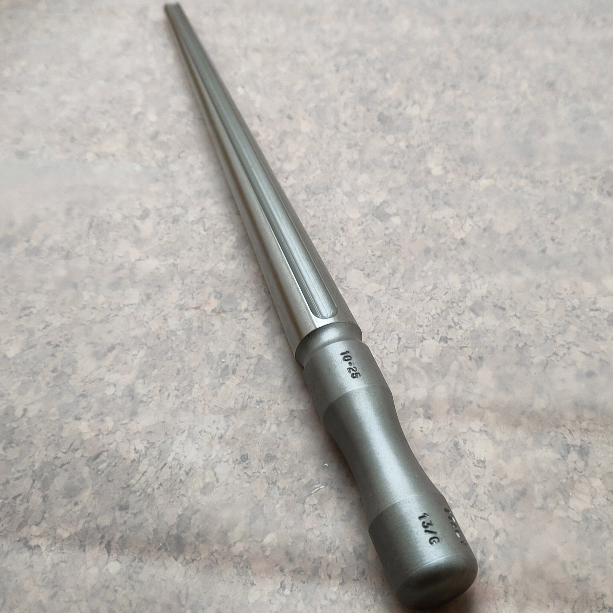 Rygiel stalowy gruby 10-25 mm