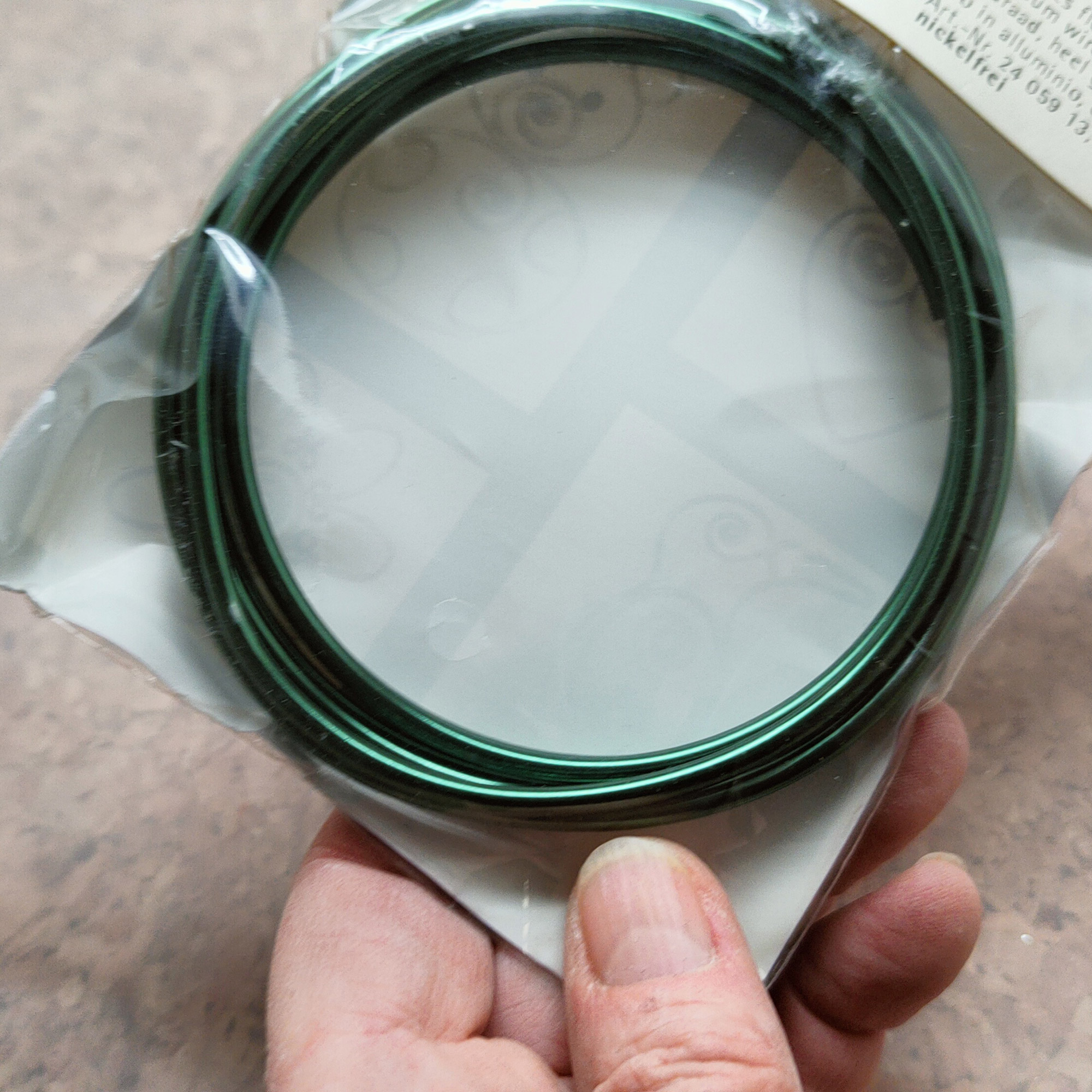 Drut aluminiowy 2mm w kolorze zielonym