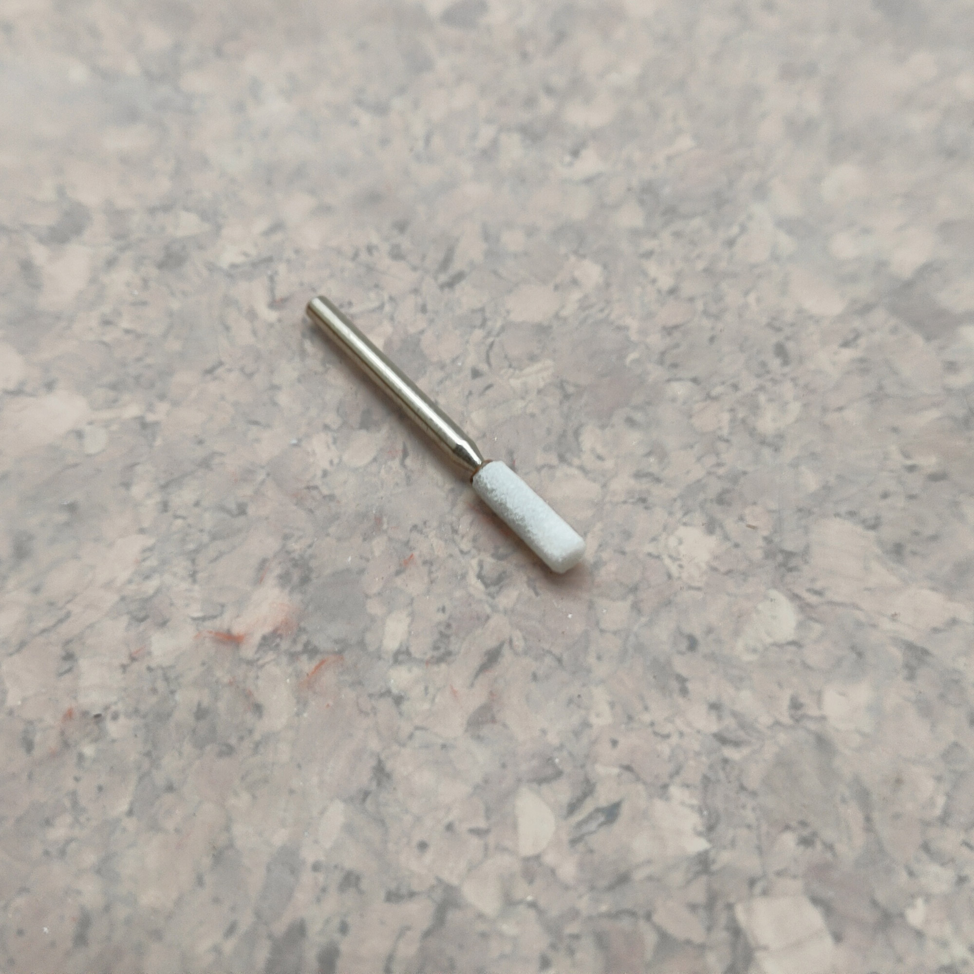 Trzpień z kamieniem szlifierskim