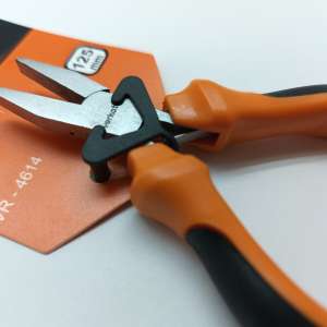 Szczypce płaskie, gładkie 125 mm