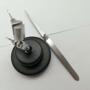 Uchwyt "trzecia ręka"