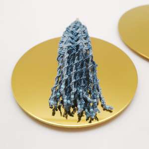 Zrób przestrzenne kolczyki z makramy