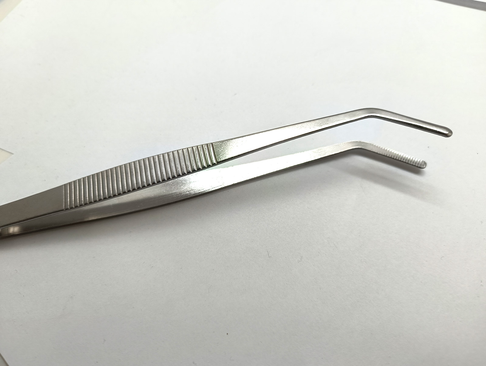 Pęseta zagięta 24 cm