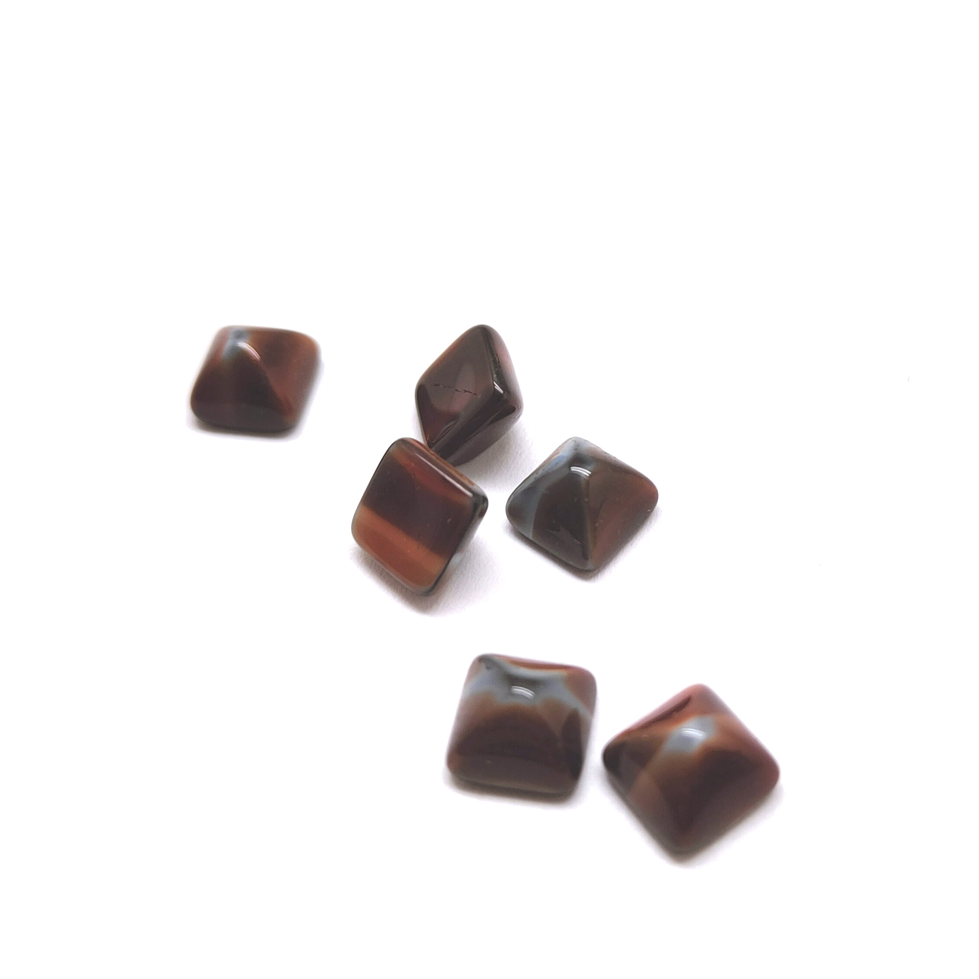 Szklany kaboszon 8x8mm