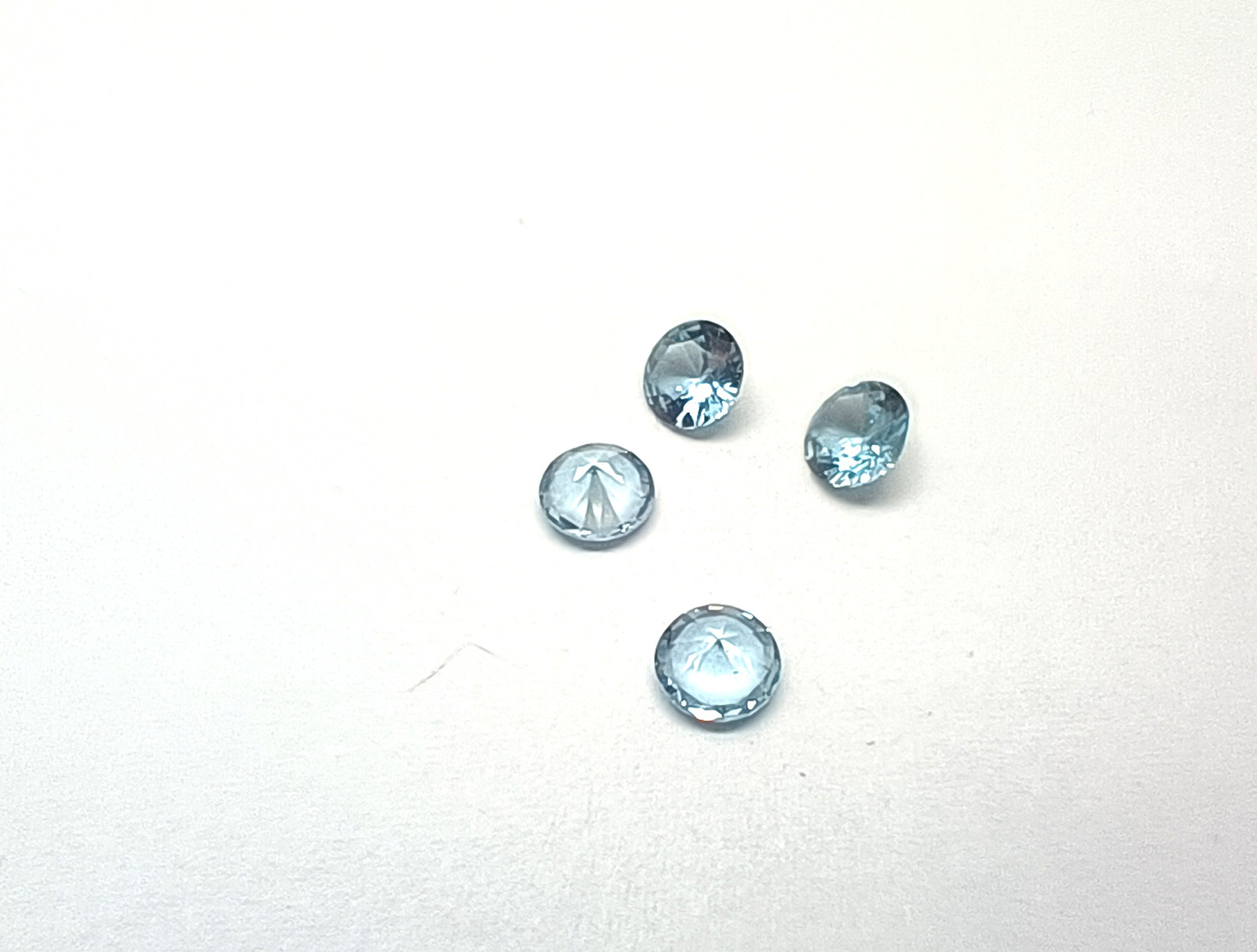 cyrkonia okrągła akwamaryn 8 mm